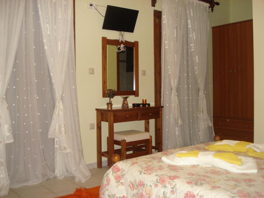 Hotel Iris Arachova Esterno foto